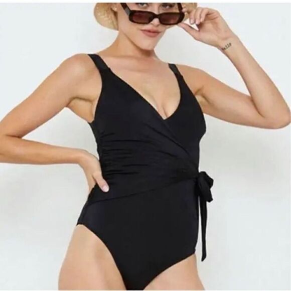We are HAH Free People Wrap it up one piece Swimsuit black NEW Medium - Picture 2 of 10